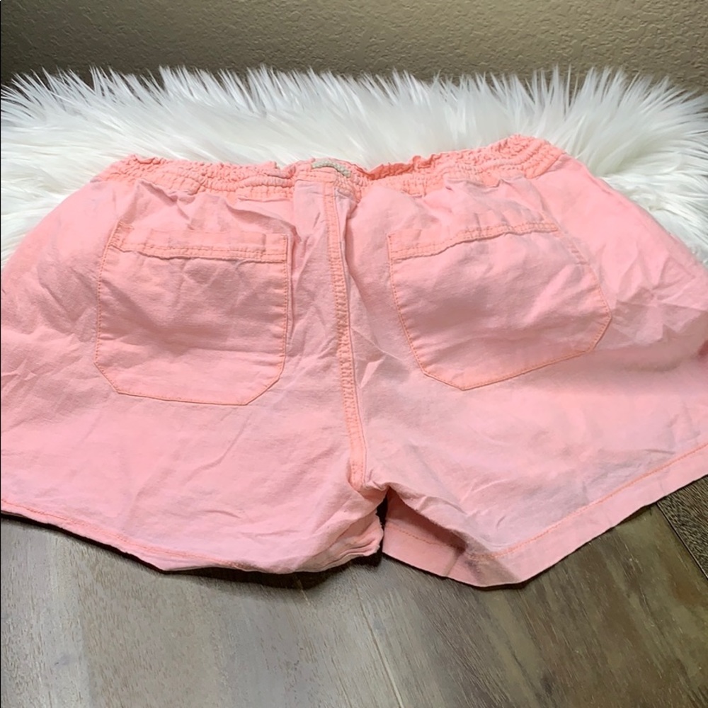 Linen Drawstring Cargo Shorts - Picture 3 of 7